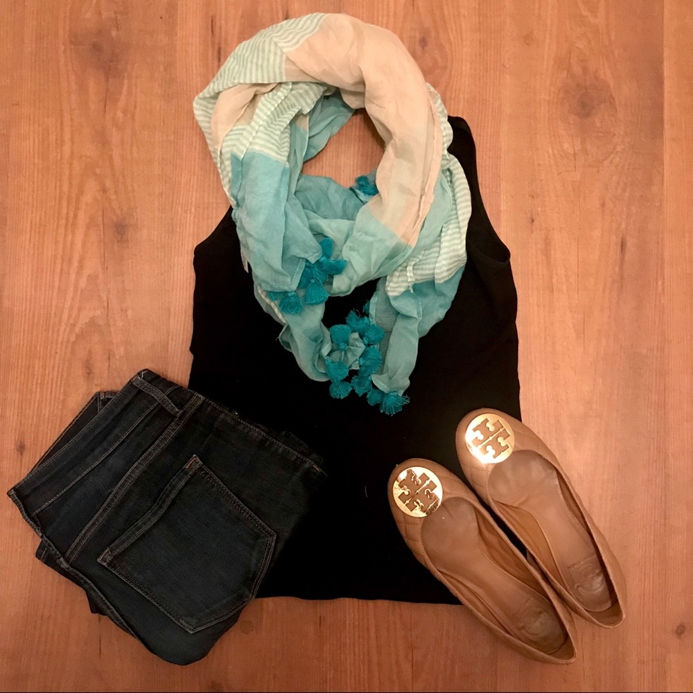 Scarf spring/summer with cute detailing